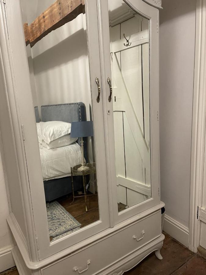 Hebe Cottage - Idyllic And Homely With Attention To Detail Atworth Экстерьер фото